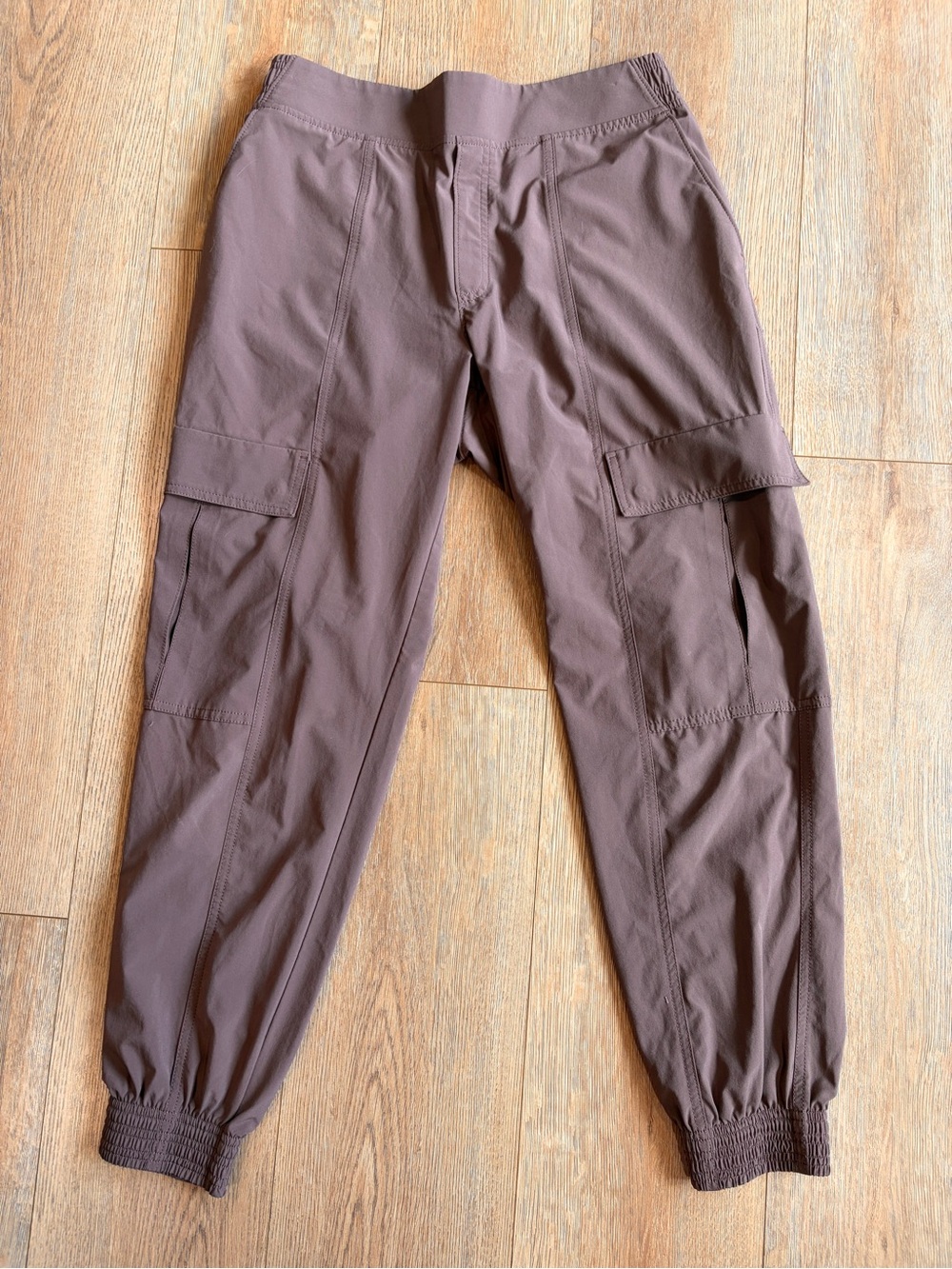 Athleta Chelsea Utility Jogger Brown Cargo Pants Size 6